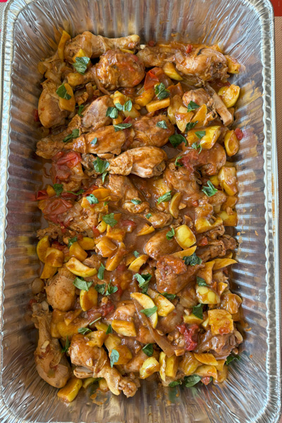 Balsamic Chicken: chicken drumstick, onion, apple, tomato, basil.