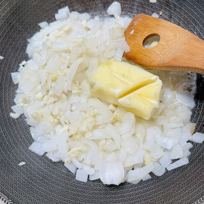 Alfredo Pasta Sauce: add more butter
