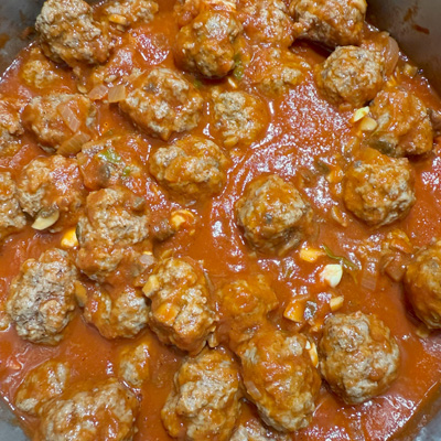 Tomato Meatball Pasta Sauce: add cooked meatball last and simmer again for 3 minutes.