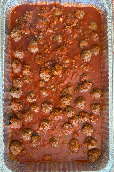 Pasta Sauce: beef meatball, Tomato puree, onion, garlic, mushroom, basil, oregano, black pepper.